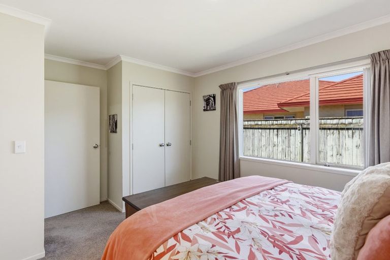 Photo of property in 5 Ahmad Close, Levin, 5510