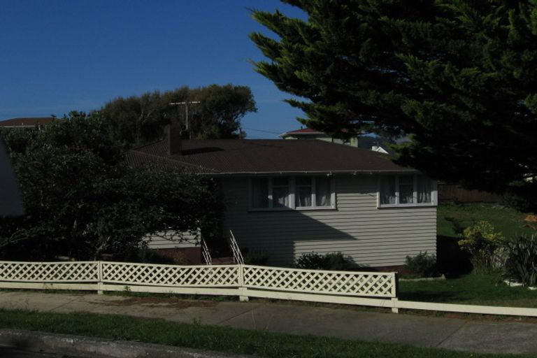Photo of property in 12 Arene Grove, Titahi Bay, Porirua, 5022