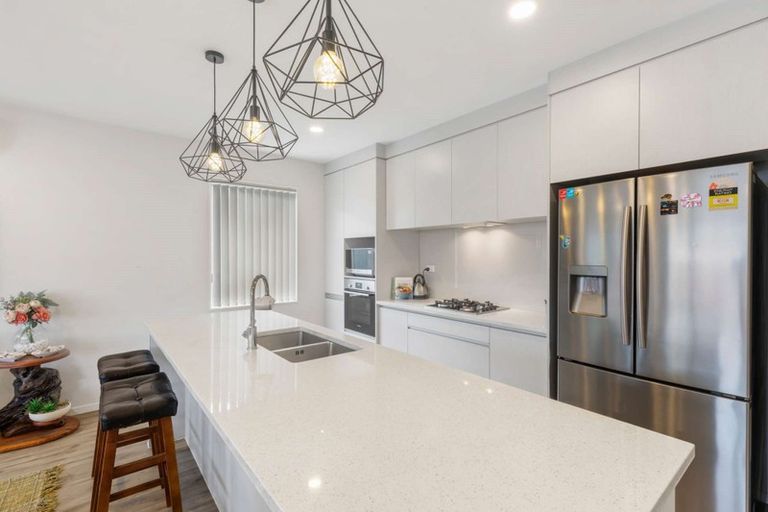 Photo of property in 14 Gum Spear Road, Takanini, 2112