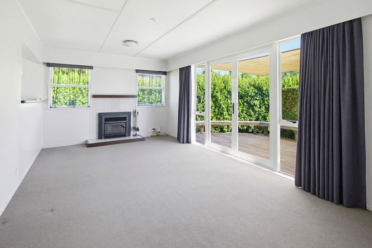 Photo of property in 17 Alastair Avenue, Owhata, Rotorua, 3010