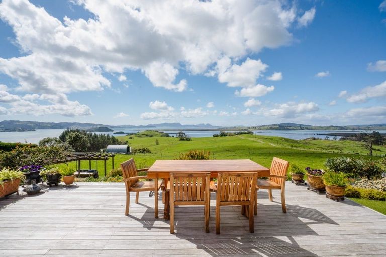 Photo of property in 62 Atkins Road, Portland, Whangarei, 0178