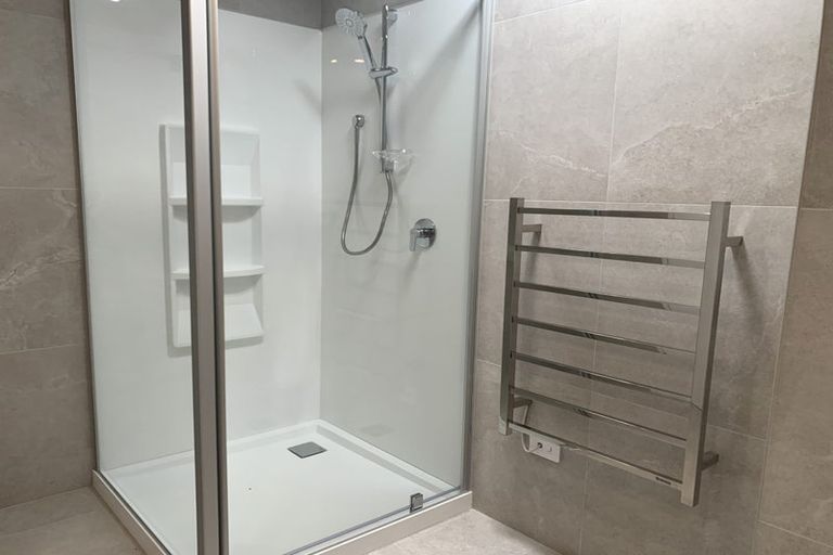 Photo of property in 15 William Calvert Drive, Swanson, Auckland, 0614