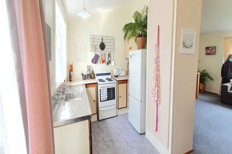 Photo of property in 2/50 Buckley Road, Southgate, Wellington, 6023