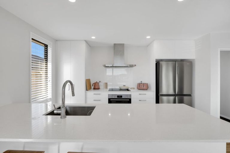 Photo of property in 63 Pegasus Main Street, Pegasus, 7612