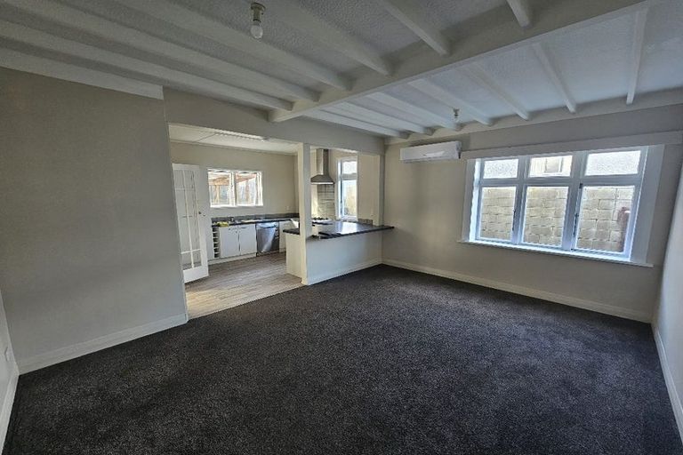 Photo of property in 143 Rongotai Road, Kilbirnie, Wellington, 6022