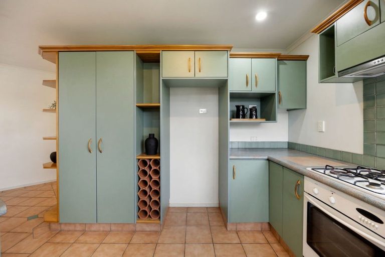 Photo of property in 12 Greenough Place, Rototuna, Hamilton, 3210