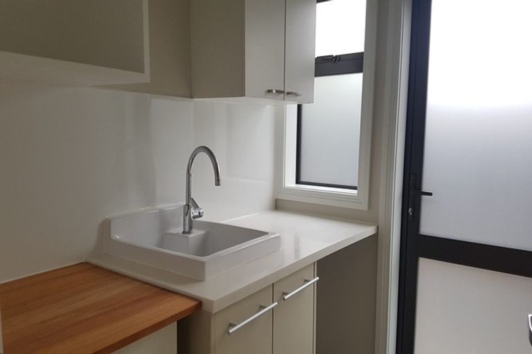 Photo of property in 4/109 Shakespeare Road, Milford, Auckland, 0620