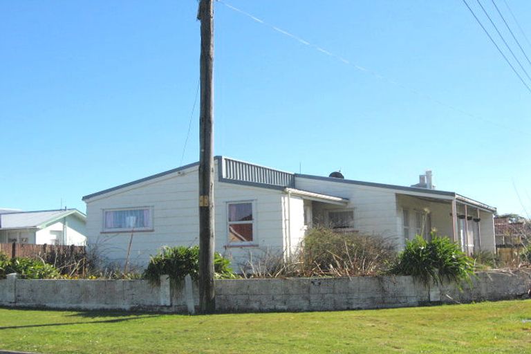 Photo of property in 87 Hall Street, Cobden, Greymouth, 7802