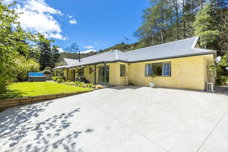 Photo of property in 1063c Blue Mountains Road, Blue Mountains, Upper Hutt, 5371