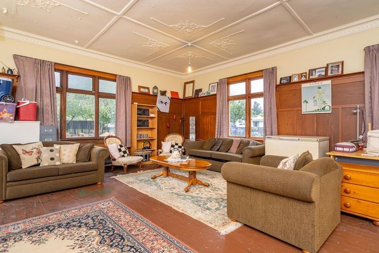 Photo of property in 360 Bay View Road, Saint Clair, Dunedin, 9012