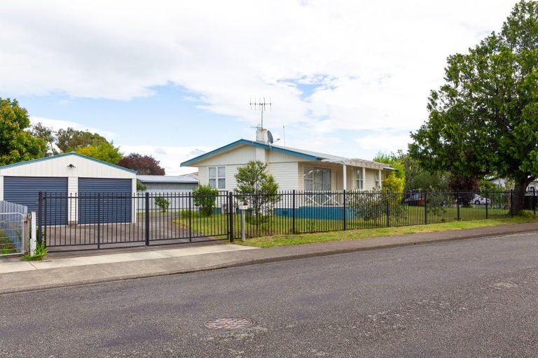 Photo of property in 61 Whitby Crescent, Flaxmere, Hastings, 4120