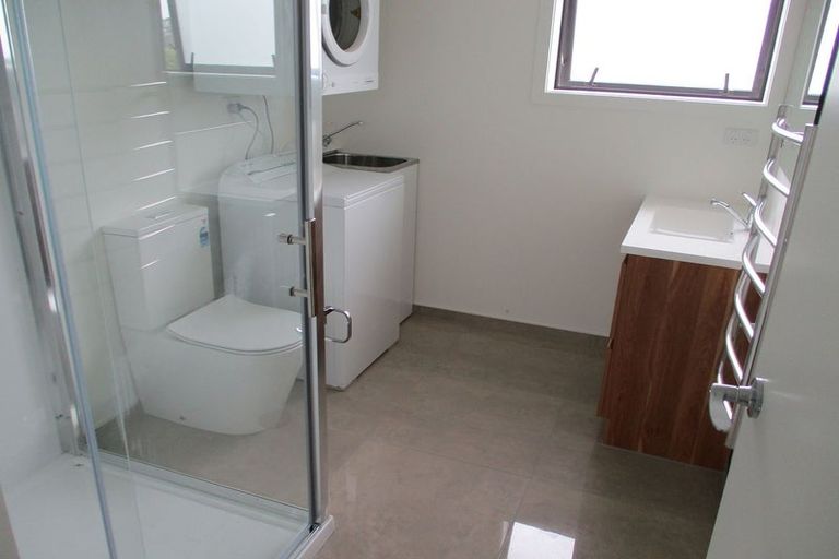 Photo of property in 1 Saint Abbs Place, North Dunedin, Dunedin, 9016