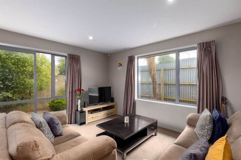 Photo of property in 1/190 Lincoln Road, Addington, Christchurch, 8024