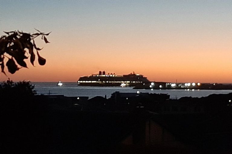 Photo of property in 128 Evans Street, Waimataitai, Timaru, 7910