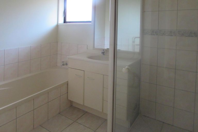 Photo of property in 60 Dominion Road, Papakura, 2110