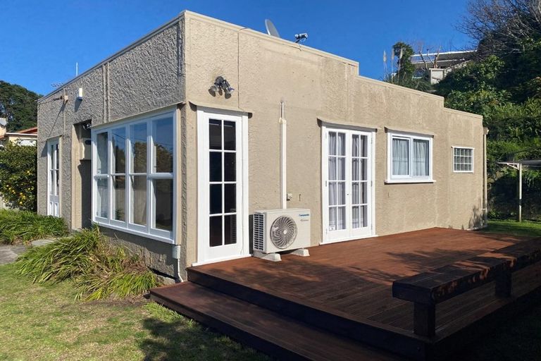 Photo of property in 54 Ngamotu Road, Moturoa, New Plymouth, 4310