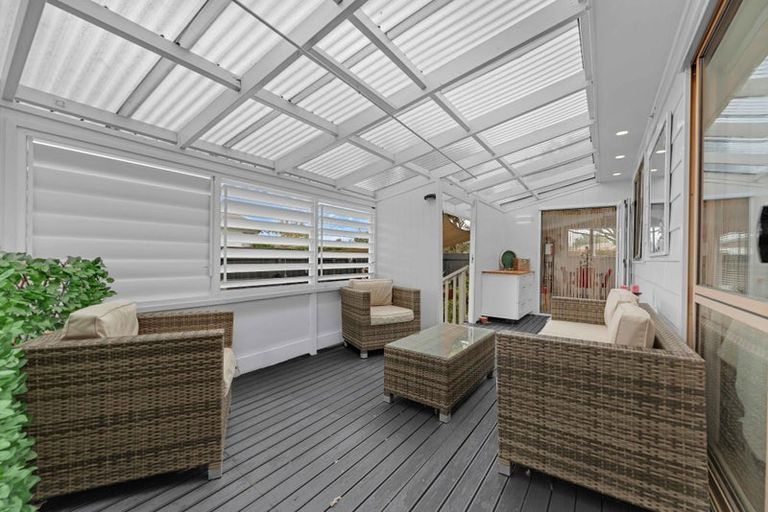 Photo of property in 9 Le Havre Place, Takanini, 2112