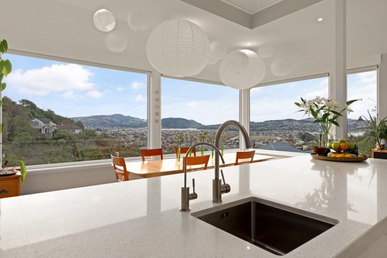 Photo of property in 114 Cliffs Road, Saint Clair, Dunedin, 9012