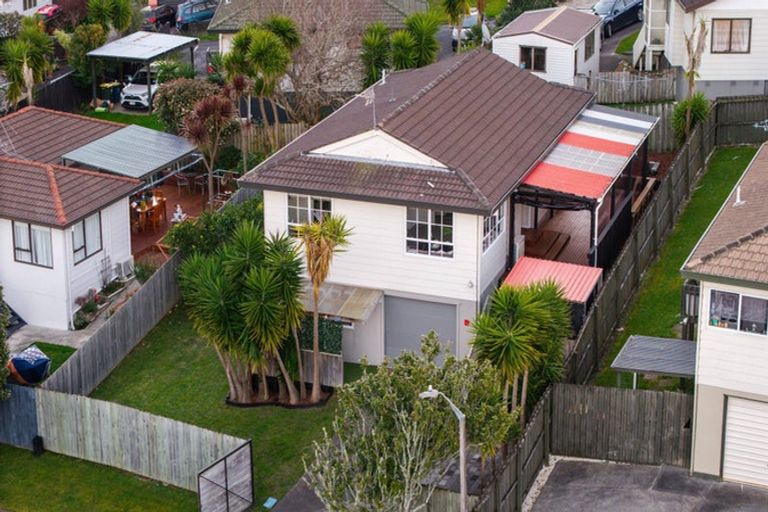 Photo of property in 7 Faram Place, Massey, Auckland, 0614