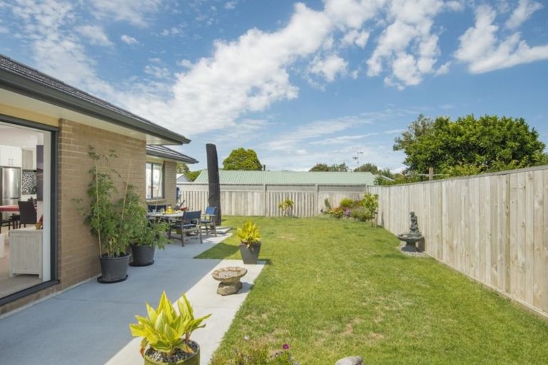 Photo of property in 60a Dickson Road, Papamoa Beach, Papamoa, 3118