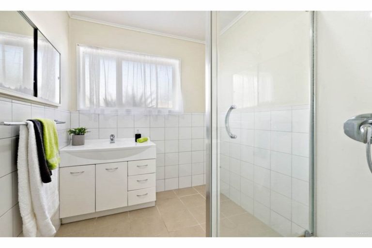 Photo of property in 1/105 Florence Avenue, Orewa, 0931