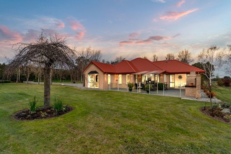 Photo of property in 135 Harleston Road, Sefton, Rangiora, 7477