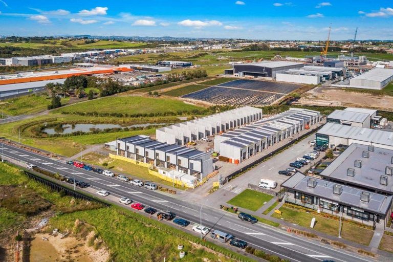 Photo of property in 11 Northside Drive, Waikiwi, Invercargill, 9810