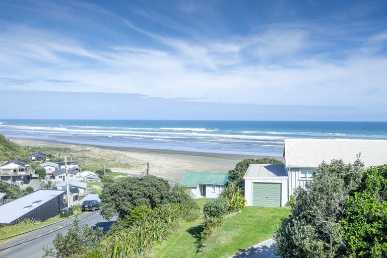 Photo of property in 1 Rope Crescent, Te Kopuru, Dargaville, 0371