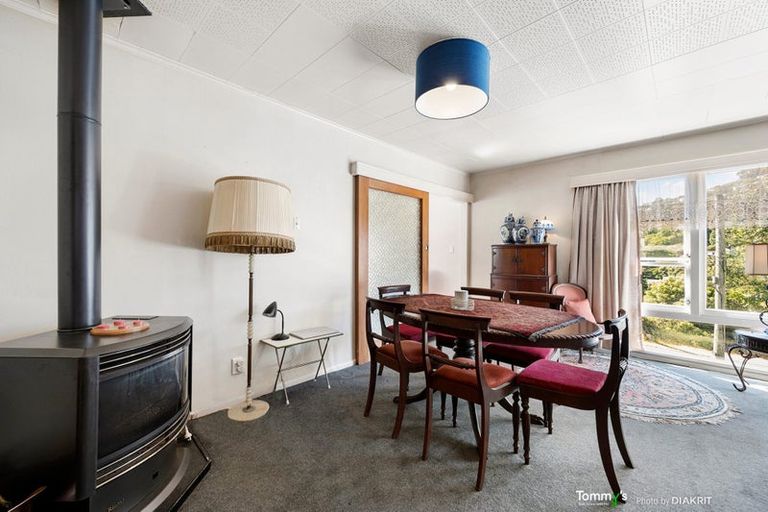 Photo of property in 105 Churchill Drive, Crofton Downs, Wellington, 6035