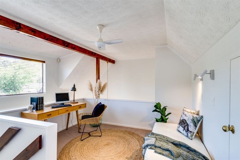 Photo of property in 69a O'dowd Road, Taradale, Napier, 4112