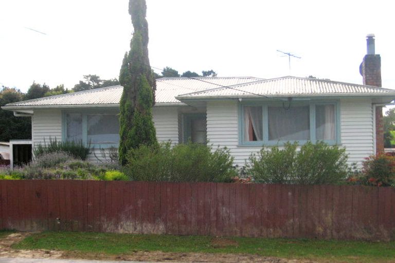 Photo of property in 2/32b Helena Street, Massey, Auckland, 0614