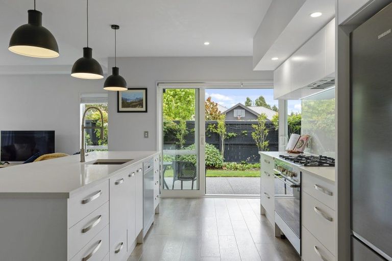 Photo of property in 1 Blade Mews, Prebbleton, 7604