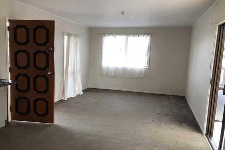 Photo of property in 6 Waterview Road, Favona, Auckland, 2024