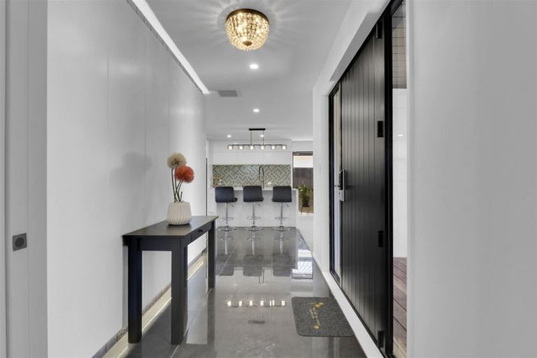 Photo of property in 7 Sanders Way, Rolleston, 7614