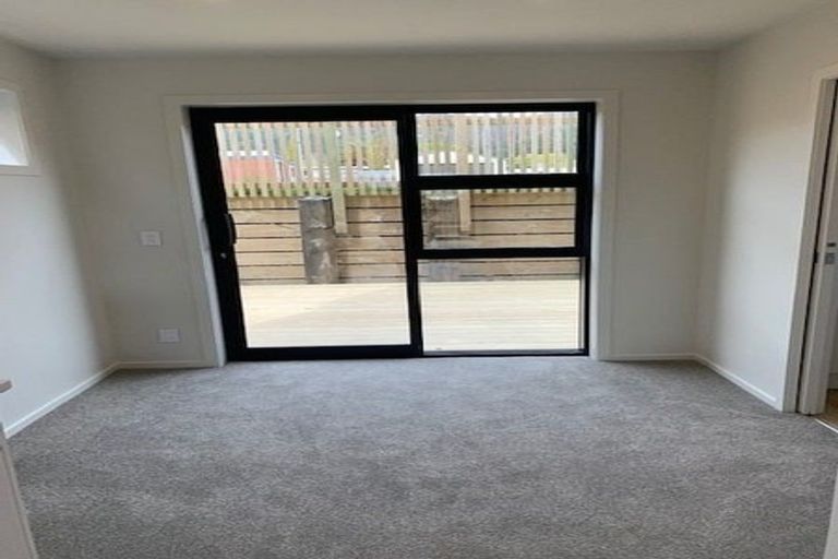 Photo of property in 9/370 Stokes Valley Road, Stokes Valley, Lower Hutt, 5019