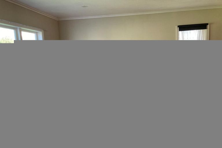 Photo of property in 55 Beaubank Road, Kelston, Auckland, 0602