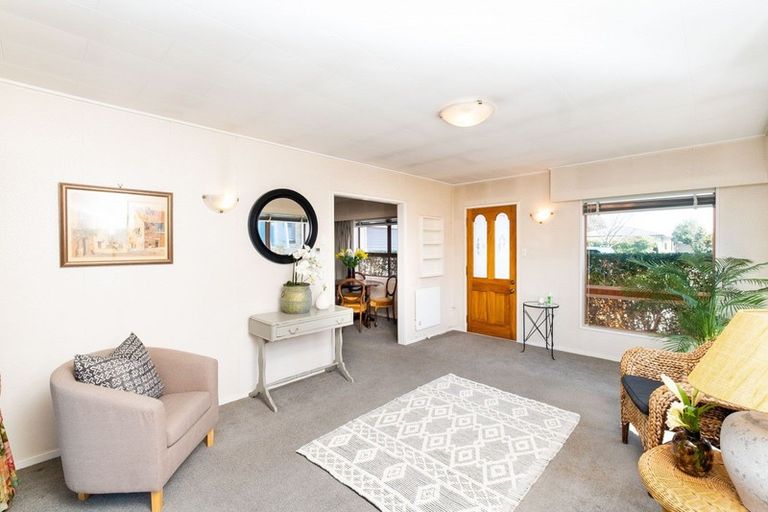 Photo of property in 800a Queen Street East, Parkvale, Hastings, 4122