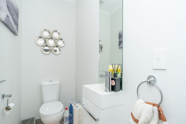 Photo of property in 6 Springside Court, Huntington, Hamilton, 3210