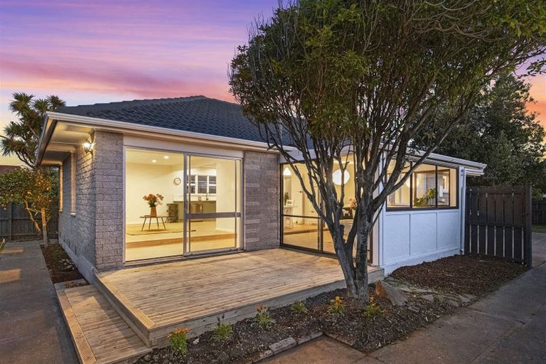 Photo of property in 25 Pandora Street, North New Brighton, Christchurch, 8083