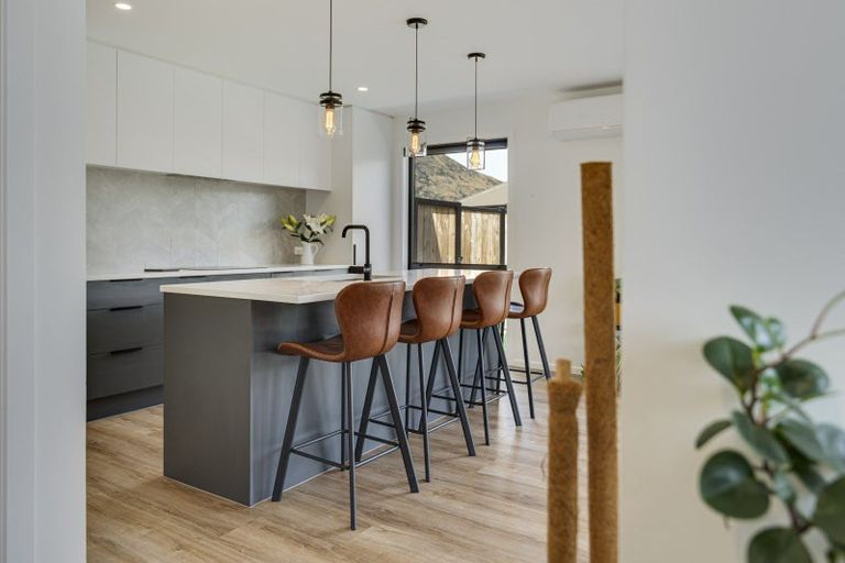 Photo of property in 8 Erskine Street, Lake Hayes, Queenstown, 9304