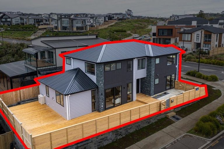 Photo of property in 1 Verdant View Avenue, Flat Bush, Auckland, 2019