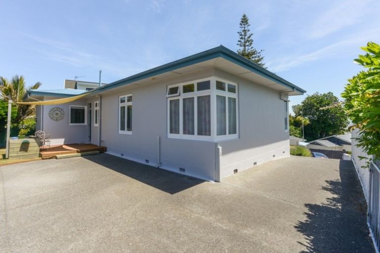 Photo of property in 5 Milton Terrace, Hospital Hill, Napier, 4110