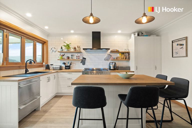 Photo of property in 3 Coach Road, Fairfield, Dunedin, 9018