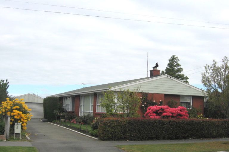 Photo of property in 4 Colesbury Street, Bishopdale, Christchurch, 8053