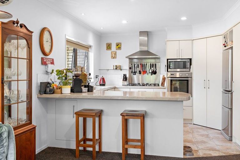 Photo of property in 11a Humphries Street, Greytown, 5712