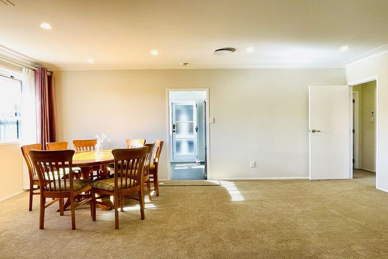 Photo of property in 1/1 Tina Place, Sunnyhills, Auckland, 2010