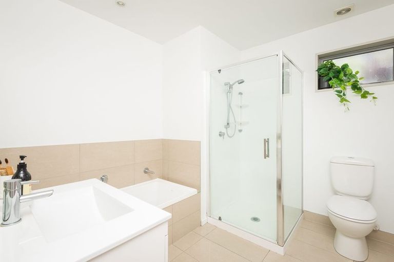 Photo of property in 34a Packe Street, Edgeware, Christchurch, 8013