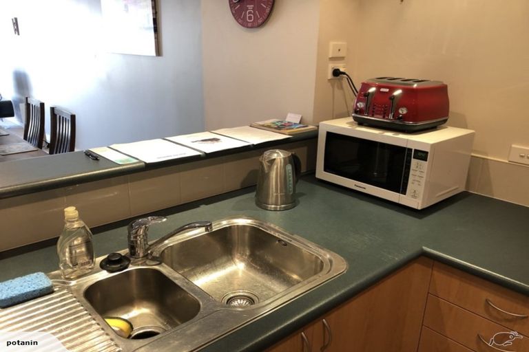 Photo of property in Kate Sheppard Apartments, 4h/42 Molesworth Street, Thorndon, Wellington, 6011