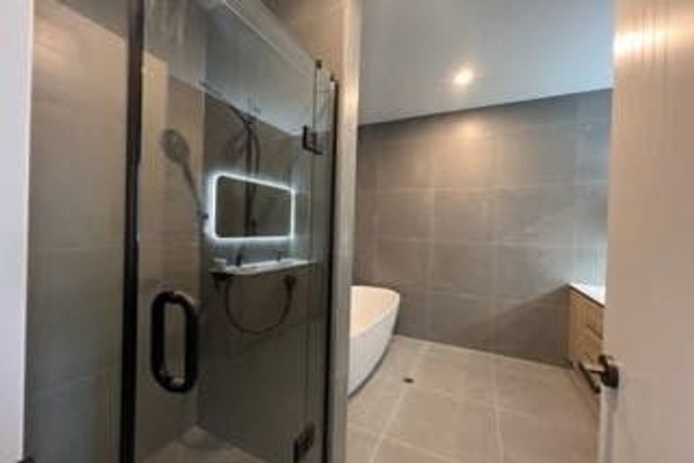 Photo of property in 30 Pilot Drive, Hobsonville, Auckland, 0616