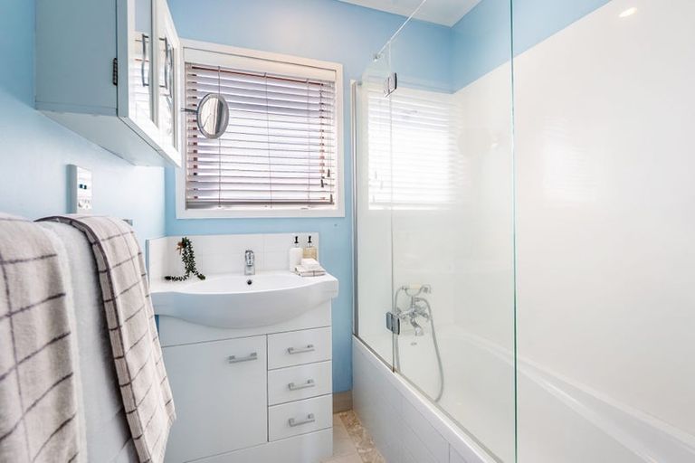 Photo of property in 2/11 Kawerau Avenue, Devonport, Auckland, 0624